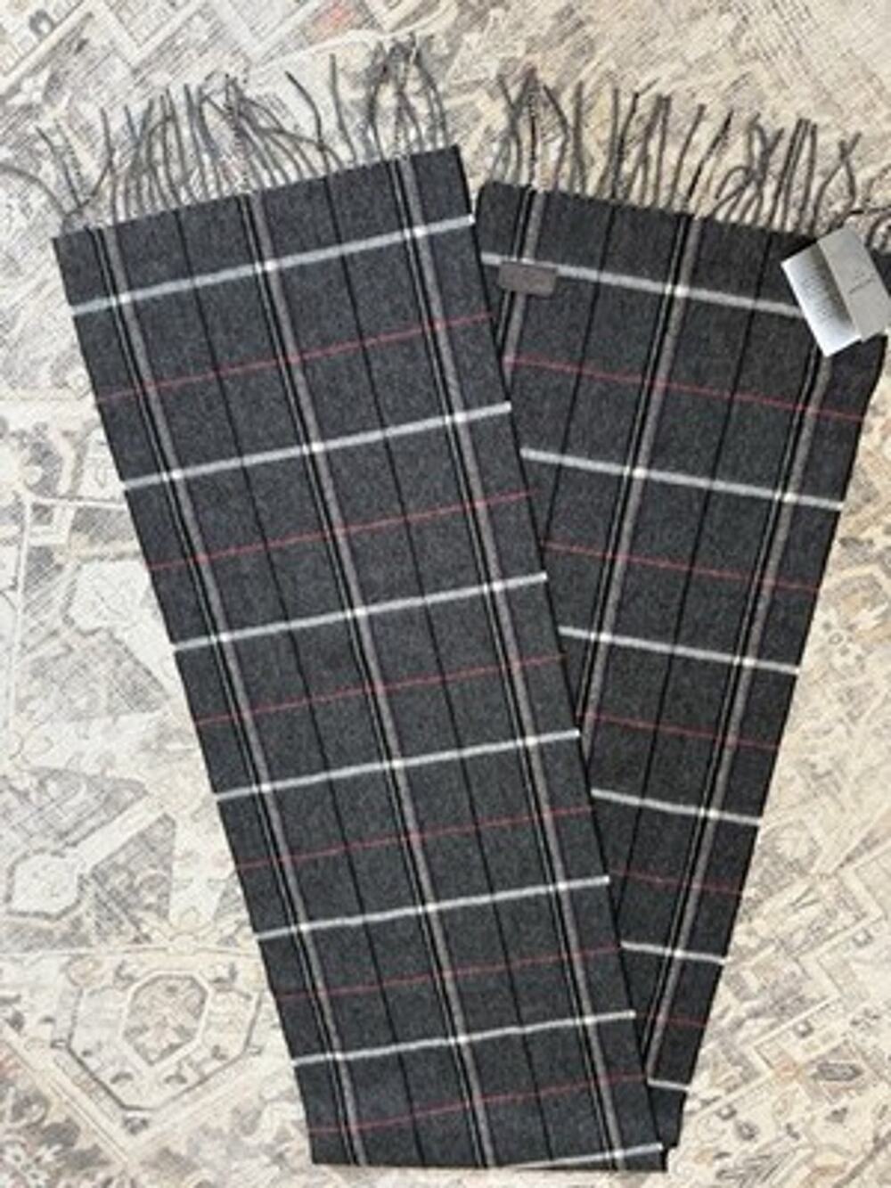 Hickey Freeman Scarf NWT Wool Cashmere Blend Charcoal Gray Red Plaid Fringe Men
